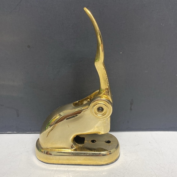 Royal Mark Embosser D'Elegance Gold Personal Manual Stamper - Picture 8 of 17